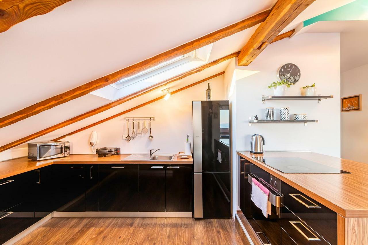 Apartment Lena Rijeka Eksteriør bilde